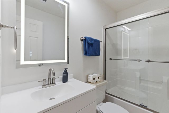209 Simpson Avenue 201, Lexington, KY 40504
