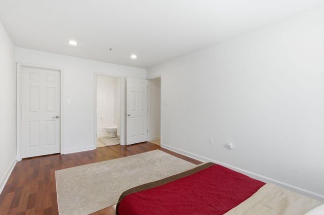 209 Simpson Avenue 201, Lexington, KY 40504