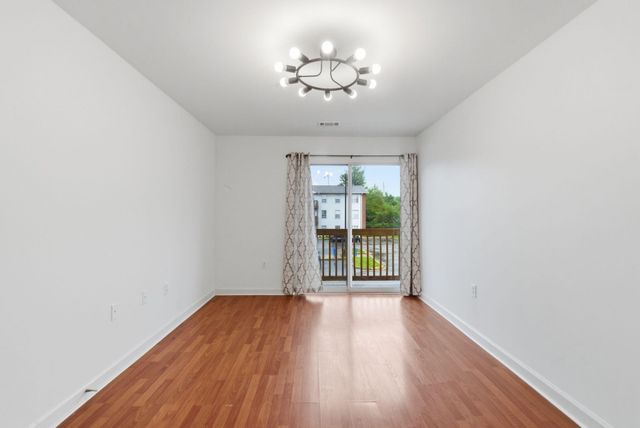 209 Simpson Avenue 201, Lexington, KY 40504