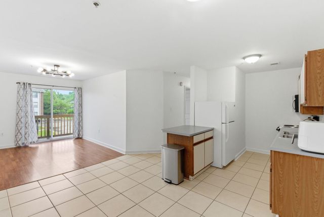 209 Simpson Avenue 201, Lexington, KY 40504