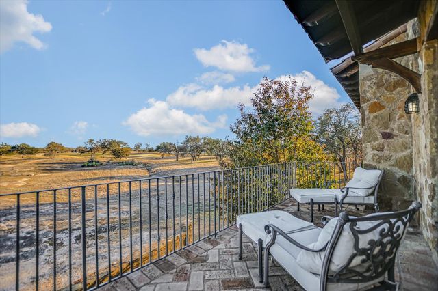 271 La Serena LOOP, Horseshoe Bay, TX 78657
