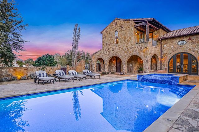 271 La Serena LOOP, Horseshoe Bay, TX 78657