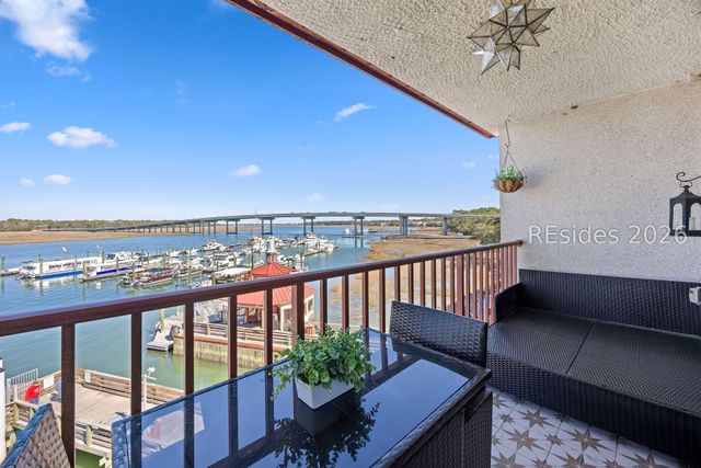100 Helmsman Way Apt 411, Hilton Head Island, SC 29928