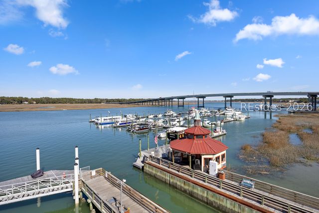 100 Helmsman Way Apt 411, Hilton Head Island, SC 29928