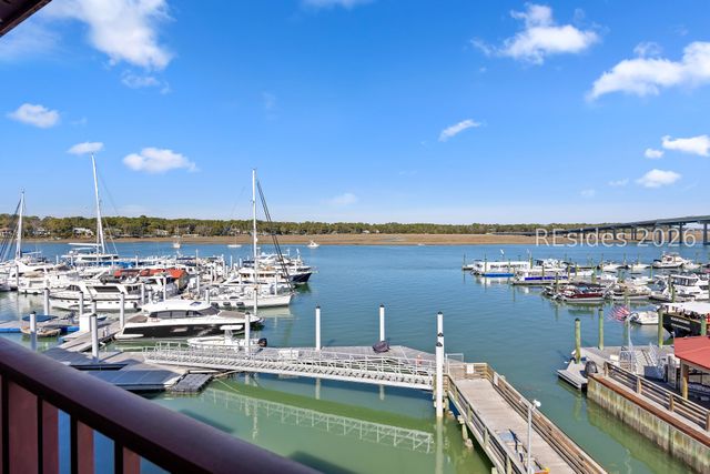 100 Helmsman Way Apt 411, Hilton Head Island, SC 29928