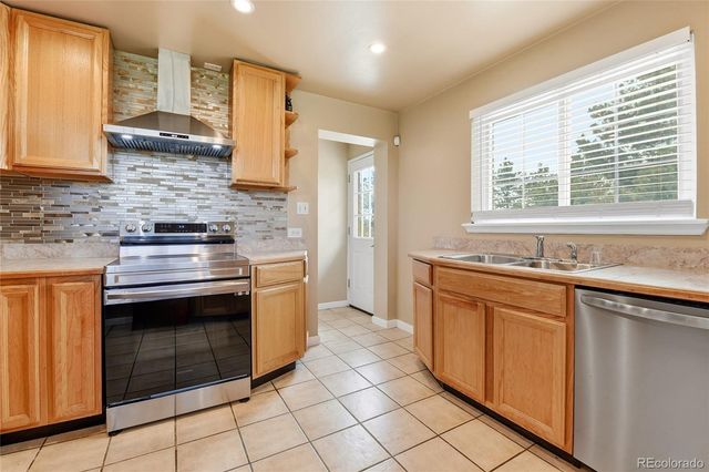 16600 E Arapahoe Road, Foxfield, CO 80016