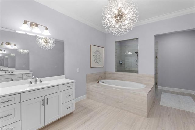 2488 Breakwater WAY 102, Naples, FL 34112