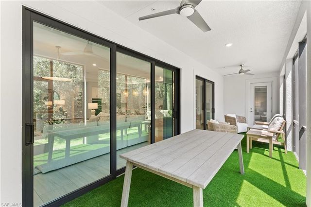 2488 Breakwater WAY 102, Naples, FL 34112