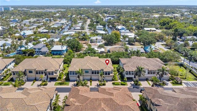 2488 Breakwater WAY 102, Naples, FL 34112