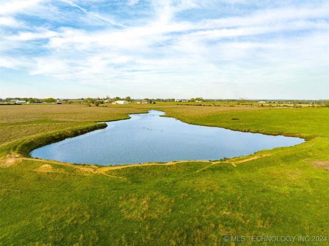 69 S 270th Road, Wagoner, OK 74467