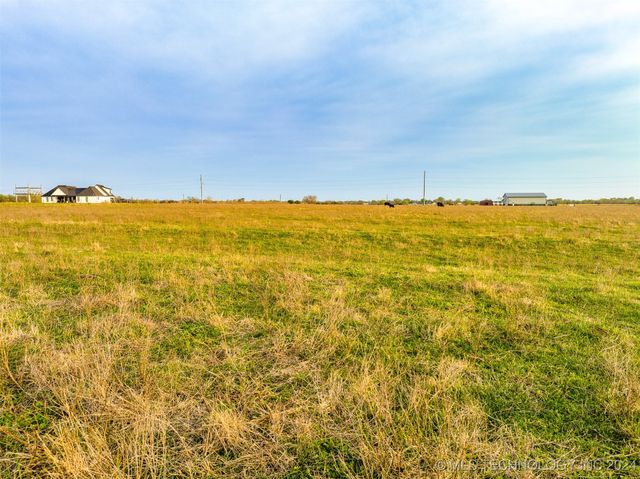69 S 270th Road, Wagoner, OK 74467