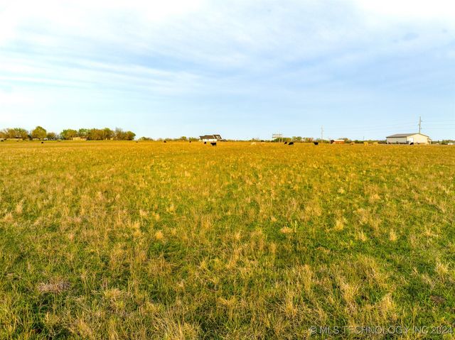 69 S 270th Road, Wagoner, OK 74467