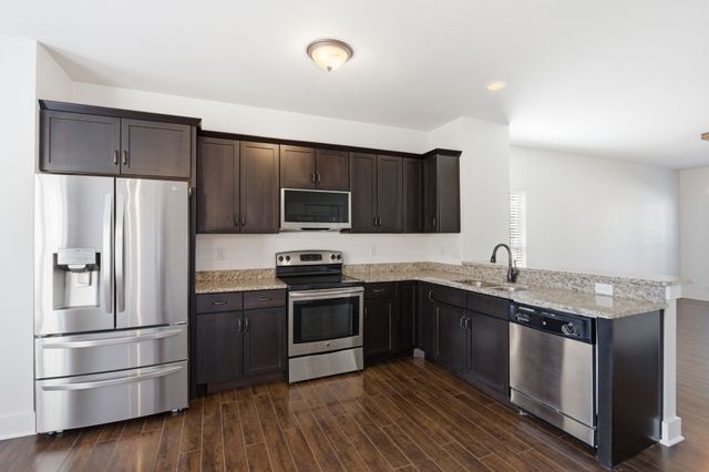 1049 Chicamauga Ave Apt 5, Nashville, TN 37206