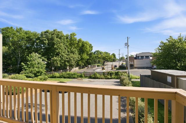 1049 Chicamauga Ave Apt 5, Nashville, TN 37206