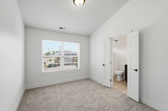 1049 Chicamauga Ave Apt 5, Nashville, TN 37206