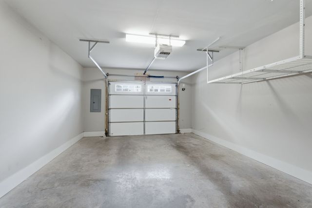 1049 Chicamauga Ave Apt 5, Nashville, TN 37206
