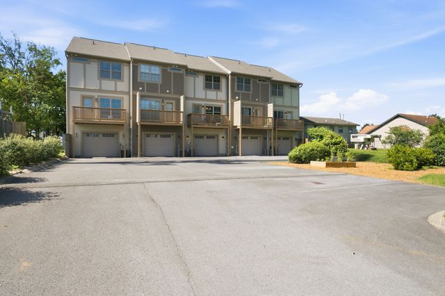 1049 Chicamauga Ave Apt 5, Nashville, TN 37206