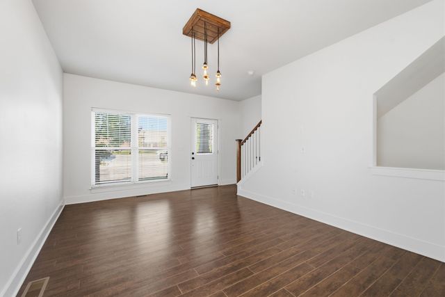 1049 Chicamauga Ave Apt 5, Nashville, TN 37206