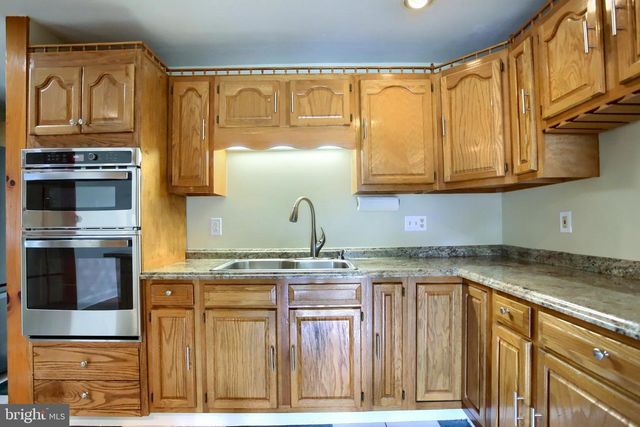 3419 BEDFORD DR, Camp Hill, PA 17011