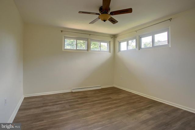 3419 BEDFORD DR, Camp Hill, PA 17011