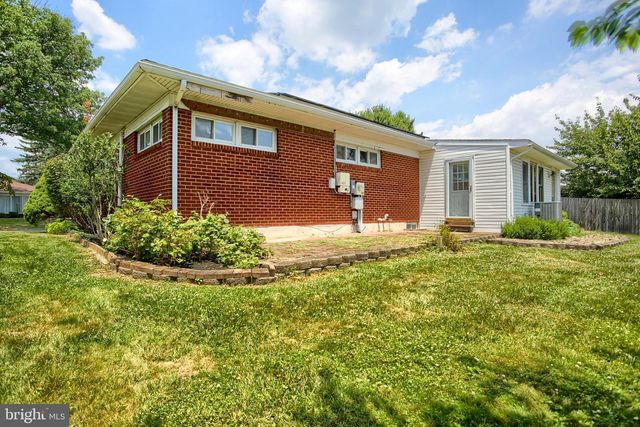 3419 BEDFORD DR, Camp Hill, PA 17011