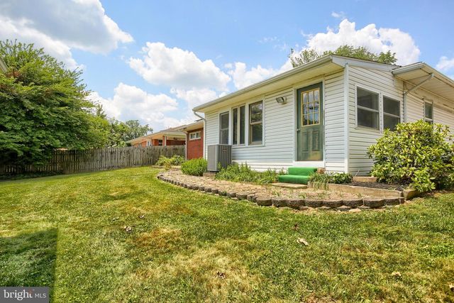 3419 BEDFORD DR, Camp Hill, PA 17011