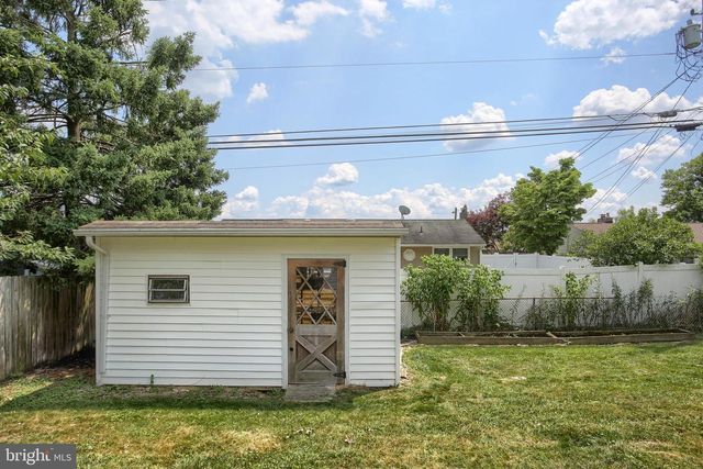 3419 BEDFORD DR, Camp Hill, PA 17011