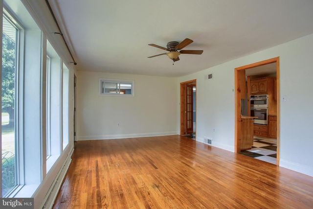 3419 BEDFORD DR, Camp Hill, PA 17011