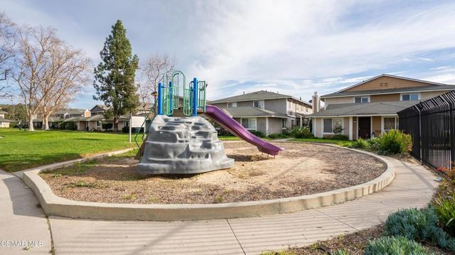 561 Spring Road 43, Moorpark, CA 93021