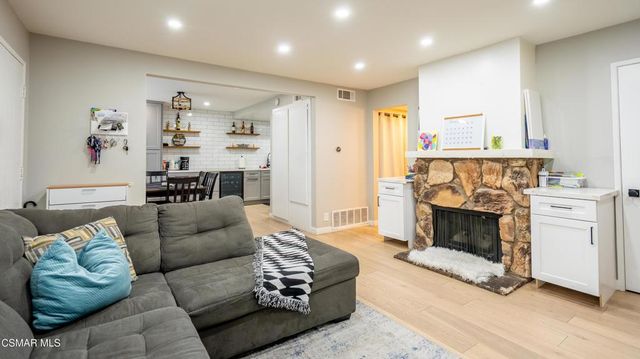 561 Spring Road 43, Moorpark, CA 93021
