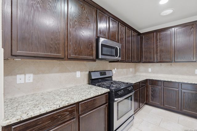 2732 Scarlet Tanger, New Braunfels, TX 78130