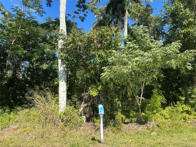 2016 MYRTLE AVENUE, Punta Gorda, FL 33950