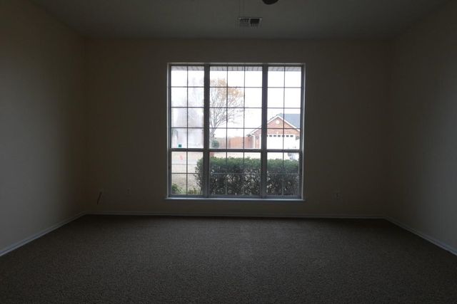 3711 NE Madison Ave, Lawton, OK 73507