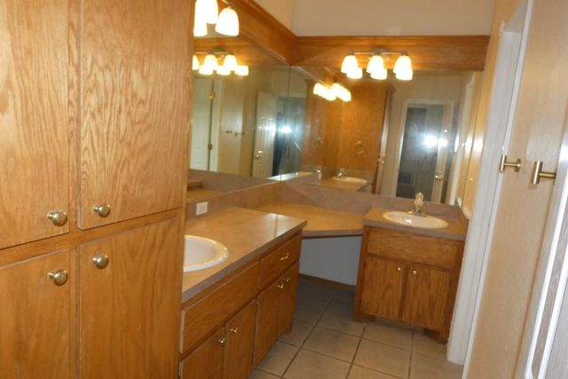 3711 NE Madison Ave, Lawton, OK 73507