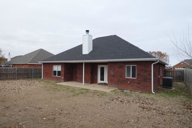 3711 NE Madison Ave, Lawton, OK 73507