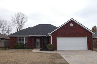 3711 NE Madison Ave, Lawton, OK 73507