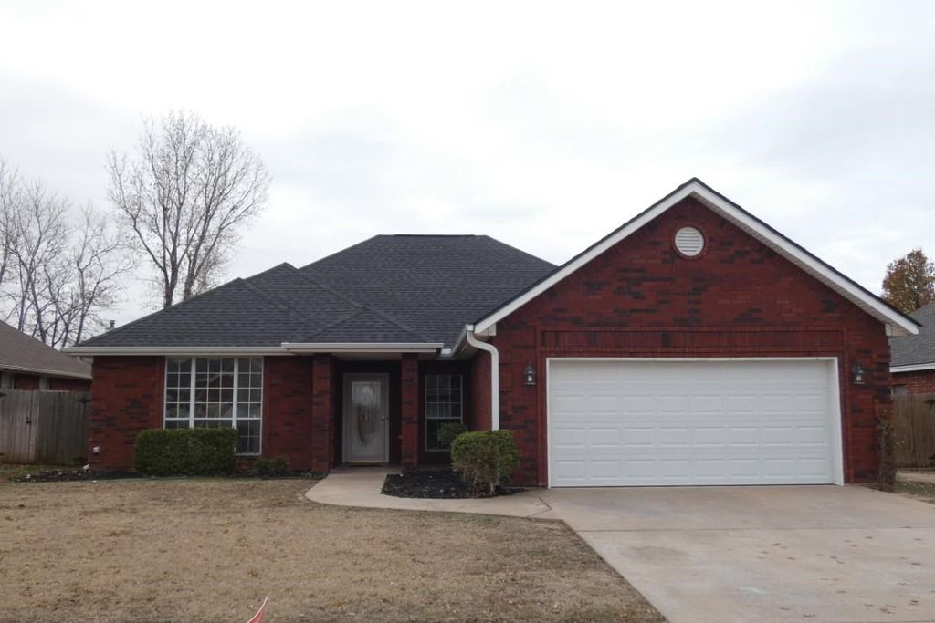 3711 NE Madison Ave, Lawton, OK 73507