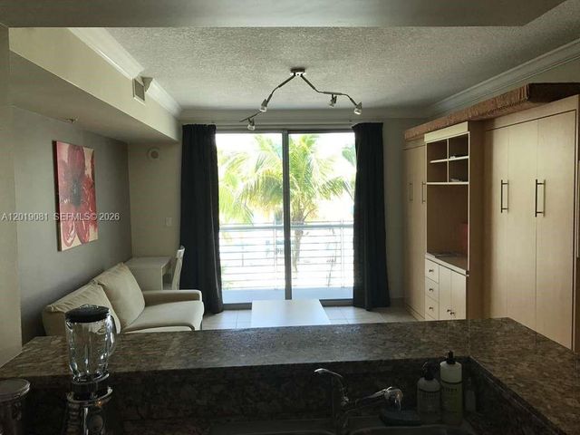 110 Washington Ave 2520, Miami Beach, FL 33139