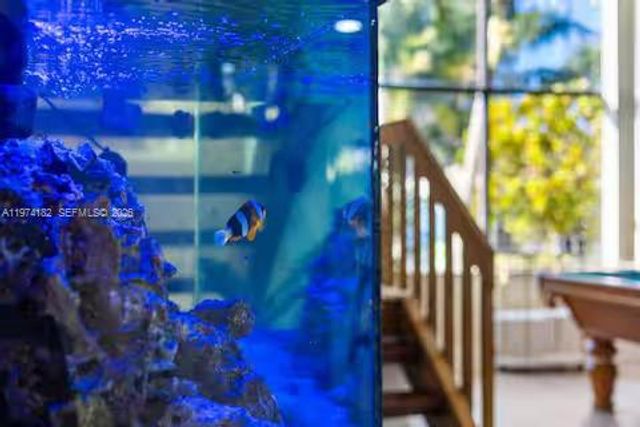 6140 SW 56th Ct, Davie, FL 33314