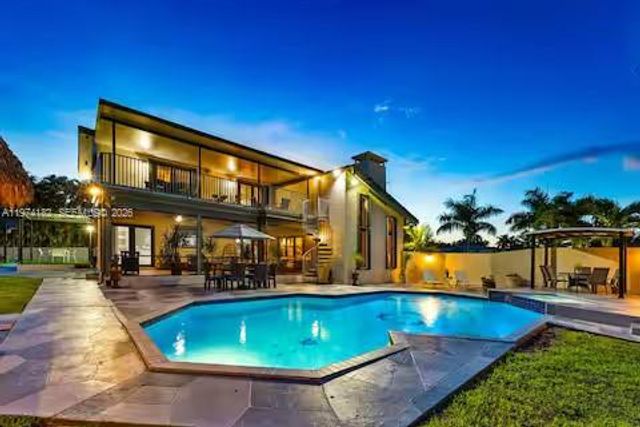 6140 SW 56th Ct, Davie, FL 33314