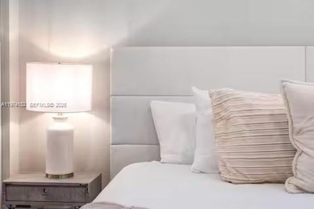 6140 SW 56th Ct, Davie, FL 33314