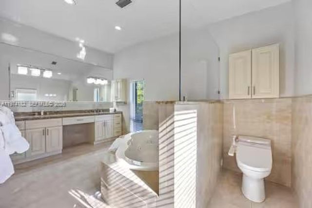 6140 SW 56th Ct, Davie, FL 33314