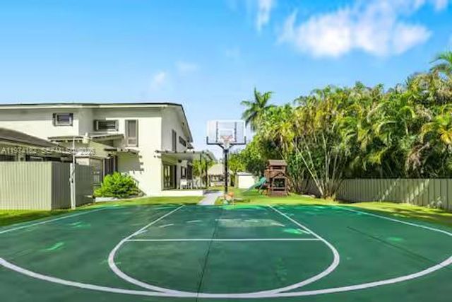 6140 SW 56th Ct, Davie, FL 33314