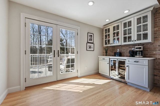 97 Davenport Ridge Lane, Stamford, CT 06903