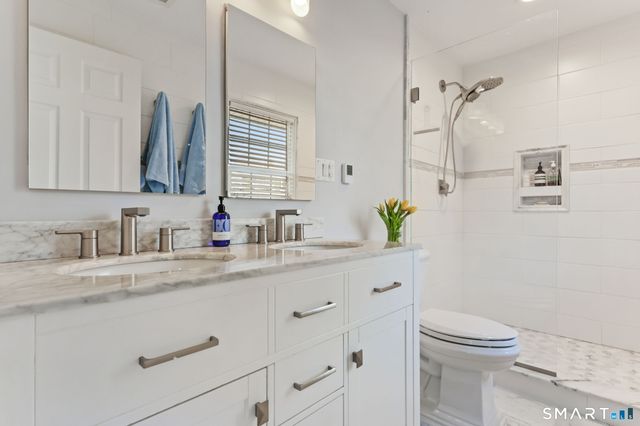 97 Davenport Ridge Lane, Stamford, CT 06903