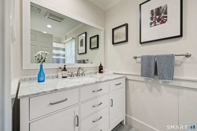 97 Davenport Ridge Lane, Stamford, CT 06903