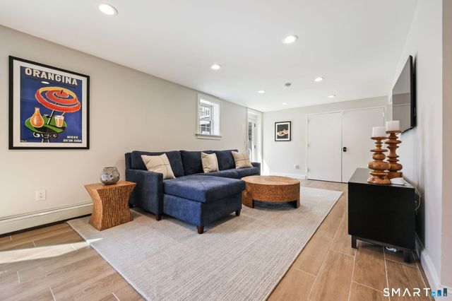 97 Davenport Ridge Lane, Stamford, CT 06903