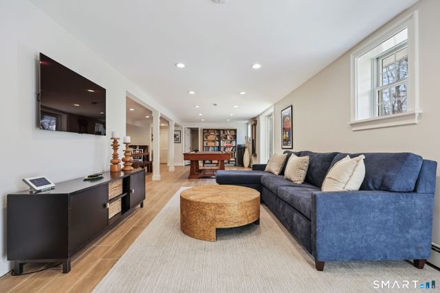 97 Davenport Ridge Lane, Stamford, CT 06903