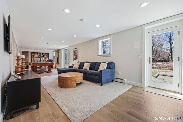 97 Davenport Ridge Lane, Stamford, CT 06903