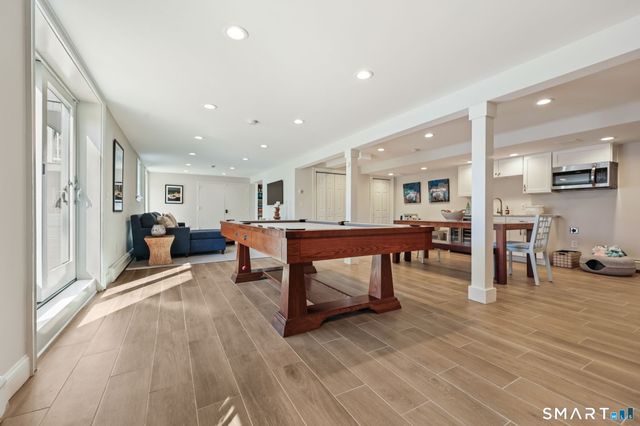 97 Davenport Ridge Lane, Stamford, CT 06903